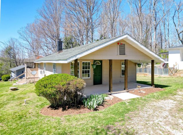 438 Loop Road, Hendersonville, NC 28792