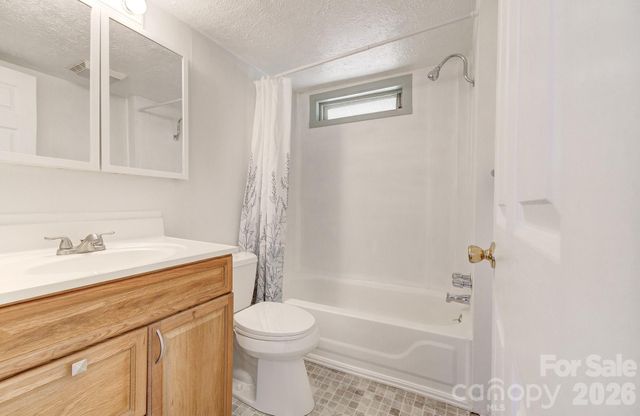 438 Loop Road, Hendersonville, NC 28792