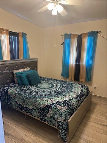 10761 SW 221st St, Miami, FL 33170