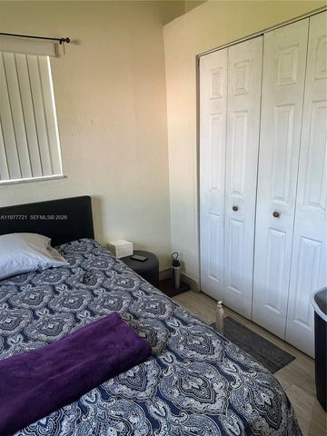 10761 SW 221st St, Miami, FL 33170