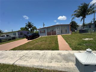 10761 SW 221st St, Miami, FL 33170