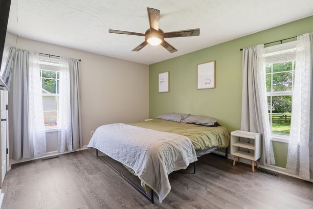 107 High St, Chapel Hill, TN 37034