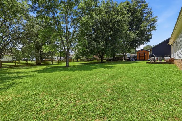 107 High St, Chapel Hill, TN 37034