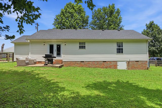 107 High St, Chapel Hill, TN 37034