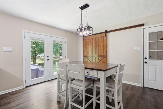107 High St, Chapel Hill, TN 37034