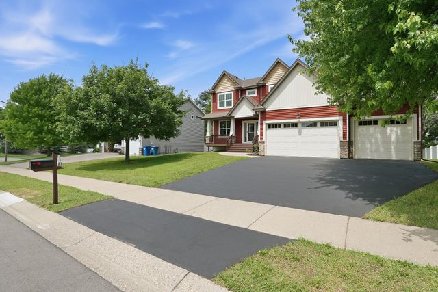 7117 Oakridge Trail, Shakopee, MN 55379