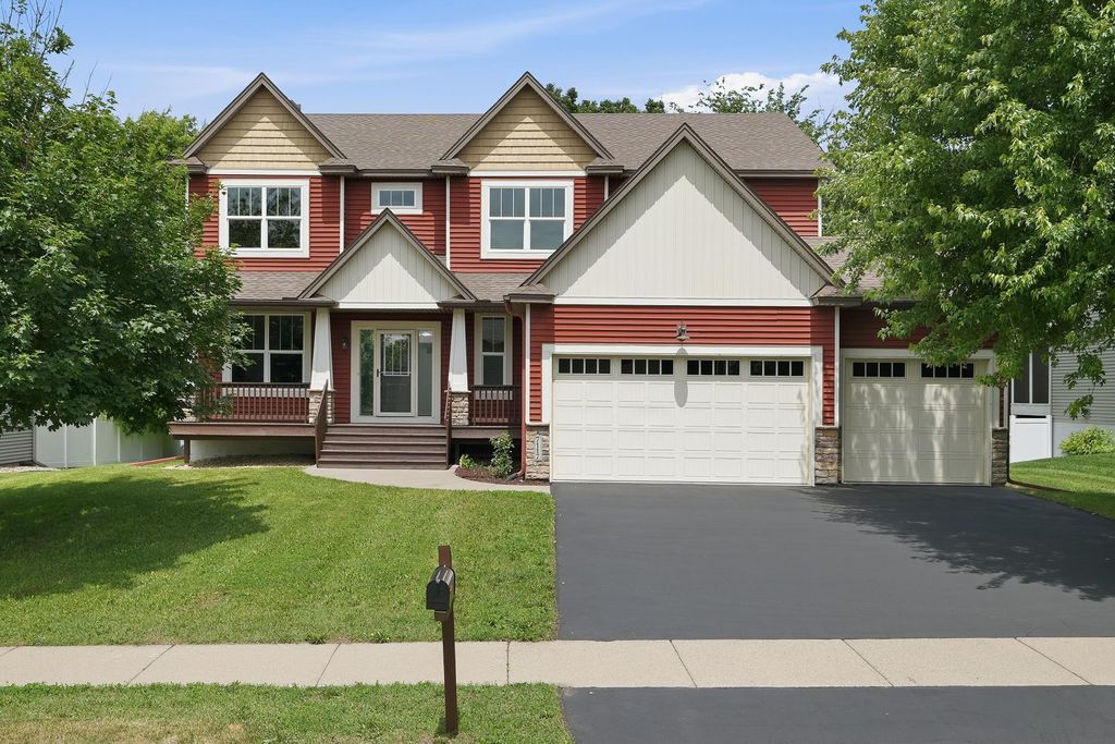 7117 Oakridge Trail, Shakopee, MN 55379