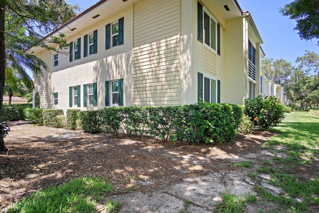 12457 Harbour Ridge Boulevard 27, Palm City, FL 34990