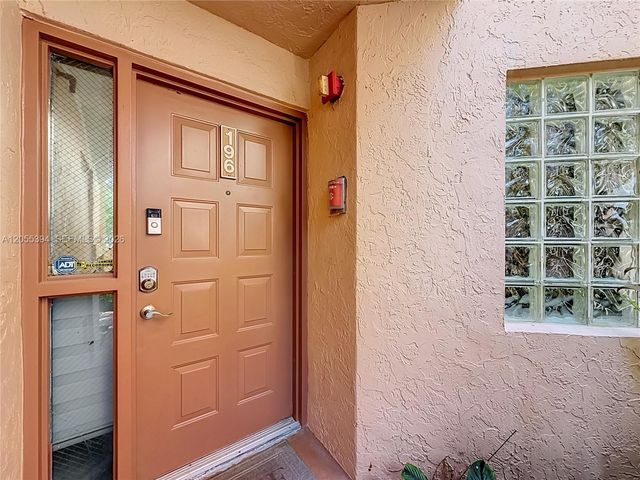 10790 NW 14th St 196, Plantation, FL 33322