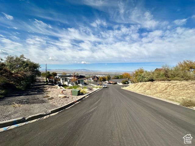 3716 S OAKRIDGE CT, Bountiful, UT 84010