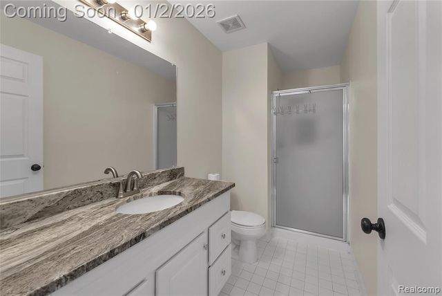 45640 Warwick Drive, Macomb, MI 48044