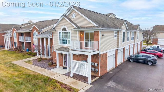 45640 Warwick Drive, Macomb, MI 48044