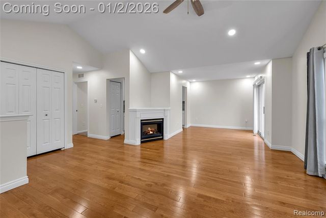 45640 Warwick Drive, Macomb, MI 48044