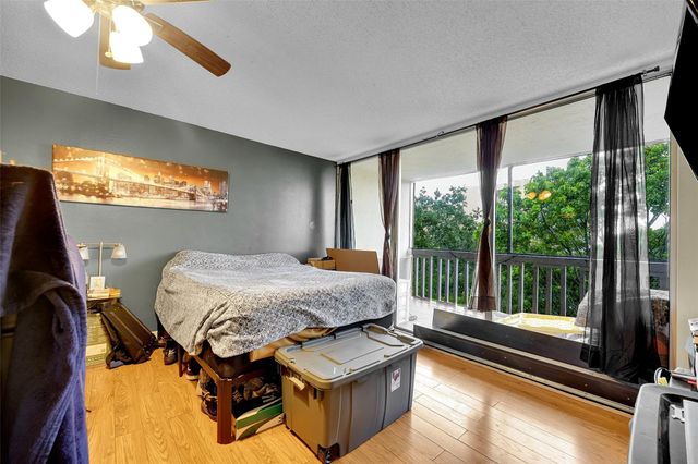 7041 Environ Boulevard 326, Lauderhill, FL 33319