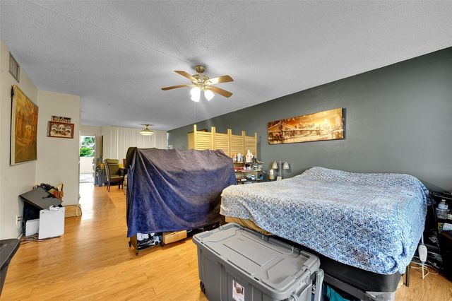 7041 Environ Boulevard 326, Lauderhill, FL 33319