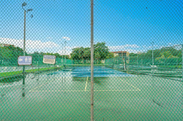 7041 Environ Boulevard 326, Lauderhill, FL 33319