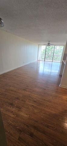 7041 Environ Boulevard 326, Lauderhill, FL 33319