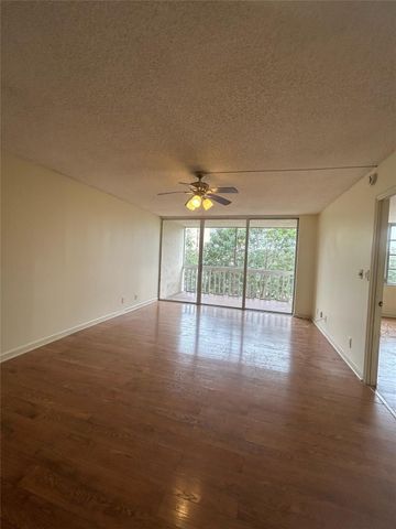 7041 Environ Boulevard 326, Lauderhill, FL 33319