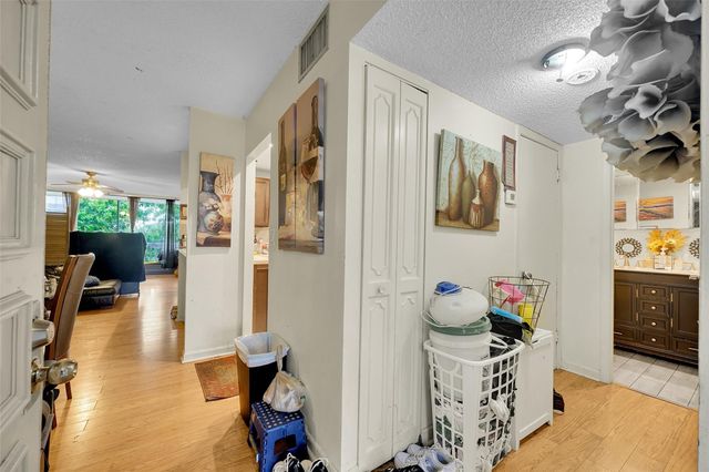 7041 Environ Boulevard 326, Lauderhill, FL 33319