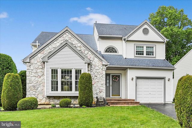 232 BEATRICE LN, Aston, PA 19014