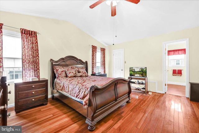 232 BEATRICE LN, Aston, PA 19014