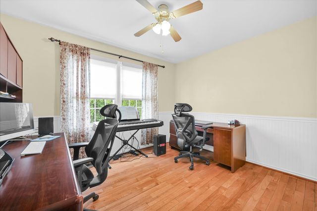 232 BEATRICE LN, Aston, PA 19014