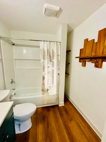 194 E Pine Street, Rossville, GA 30741