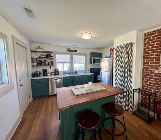 194 E Pine Street, Rossville, GA 30741