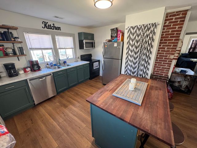 194 E Pine Street, Rossville, GA 30741