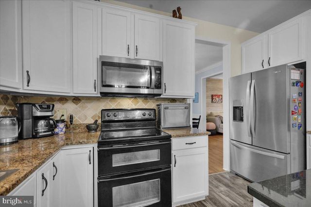 110 CLARION DR, Douglassville, PA 19518