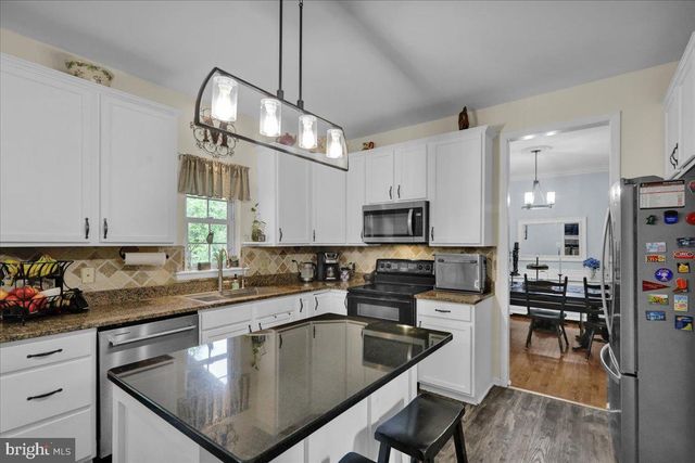 110 CLARION DR, Douglassville, PA 19518