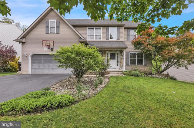 110 CLARION DR, Douglassville, PA 19518