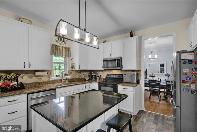 110 CLARION DR, Douglassville, PA 19518