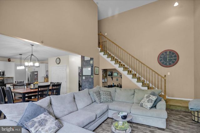 110 CLARION DR, Douglassville, PA 19518