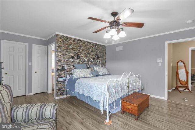 110 CLARION DR, Douglassville, PA 19518