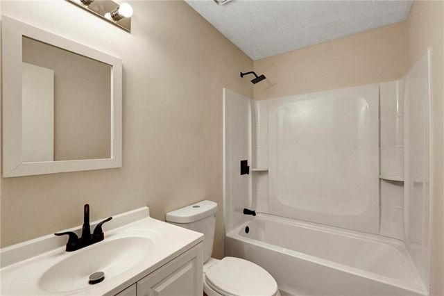 1124 Empire Circle, Lawrenceville, GA 30044