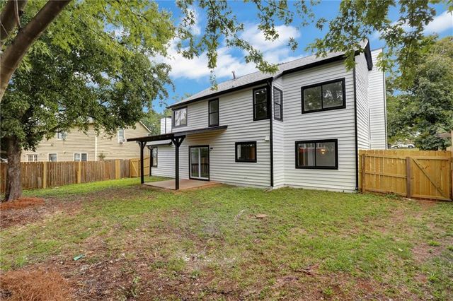 1124 Empire Circle, Lawrenceville, GA 30044