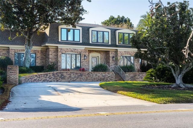 555 LAKE HOLLINGSWORTH DRIVE, Lakeland, FL 33803