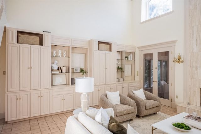 555 LAKE HOLLINGSWORTH DRIVE, Lakeland, FL 33803