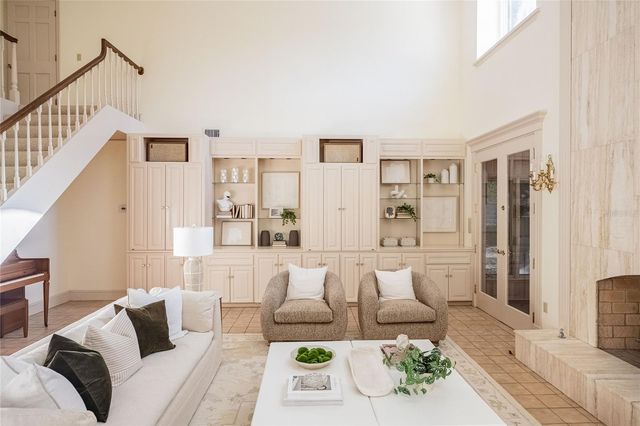 555 LAKE HOLLINGSWORTH DRIVE, Lakeland, FL 33803