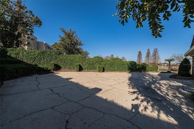 555 LAKE HOLLINGSWORTH DRIVE, Lakeland, FL 33803