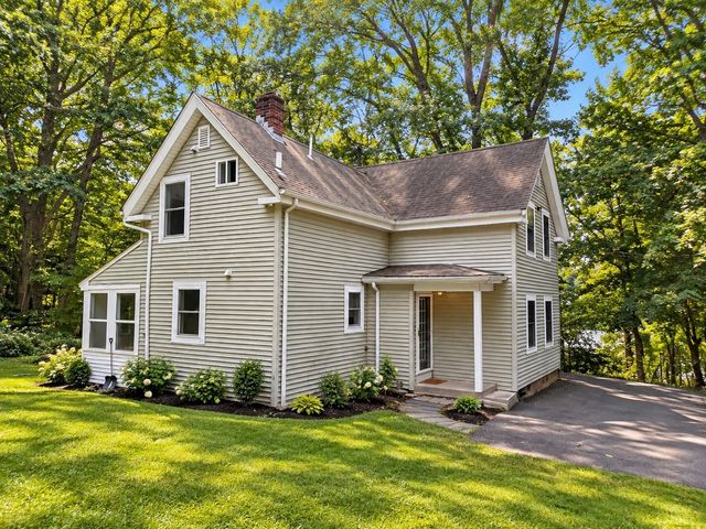 39 Van Buren St 39, Canton, MA 02021