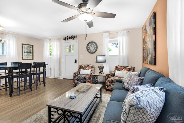 323 N Reus St, Pensacola, FL 32501