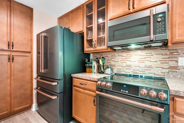 323 N Reus St, Pensacola, FL 32501