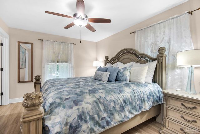 323 N Reus St, Pensacola, FL 32501