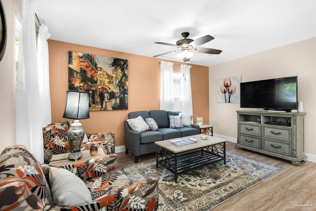 323 N Reus St, Pensacola, FL 32501