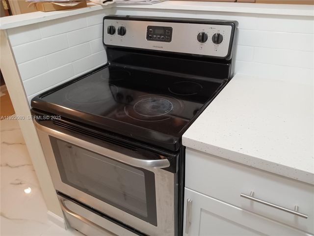 5861 NE 18th Ave 2, Fort Lauderdale, FL 33334