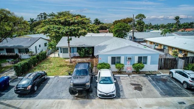 5861 NE 18th Ave 2, Fort Lauderdale, FL 33334
