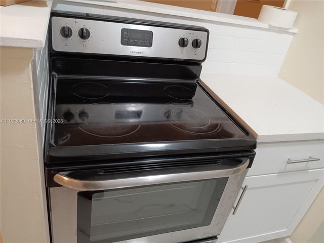 5861 NE 18th Ave 2, Fort Lauderdale, FL 33334