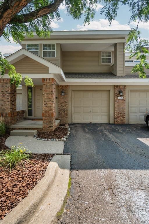 6625 Fireside Court, West Bloomfield Charter Township, MI 48322